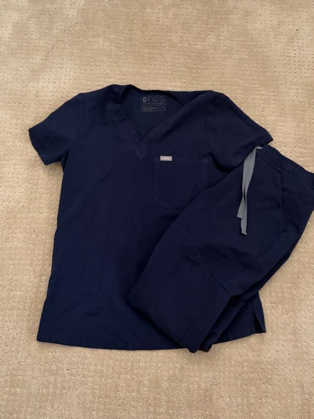 FIGS Navy Scrub Set XS